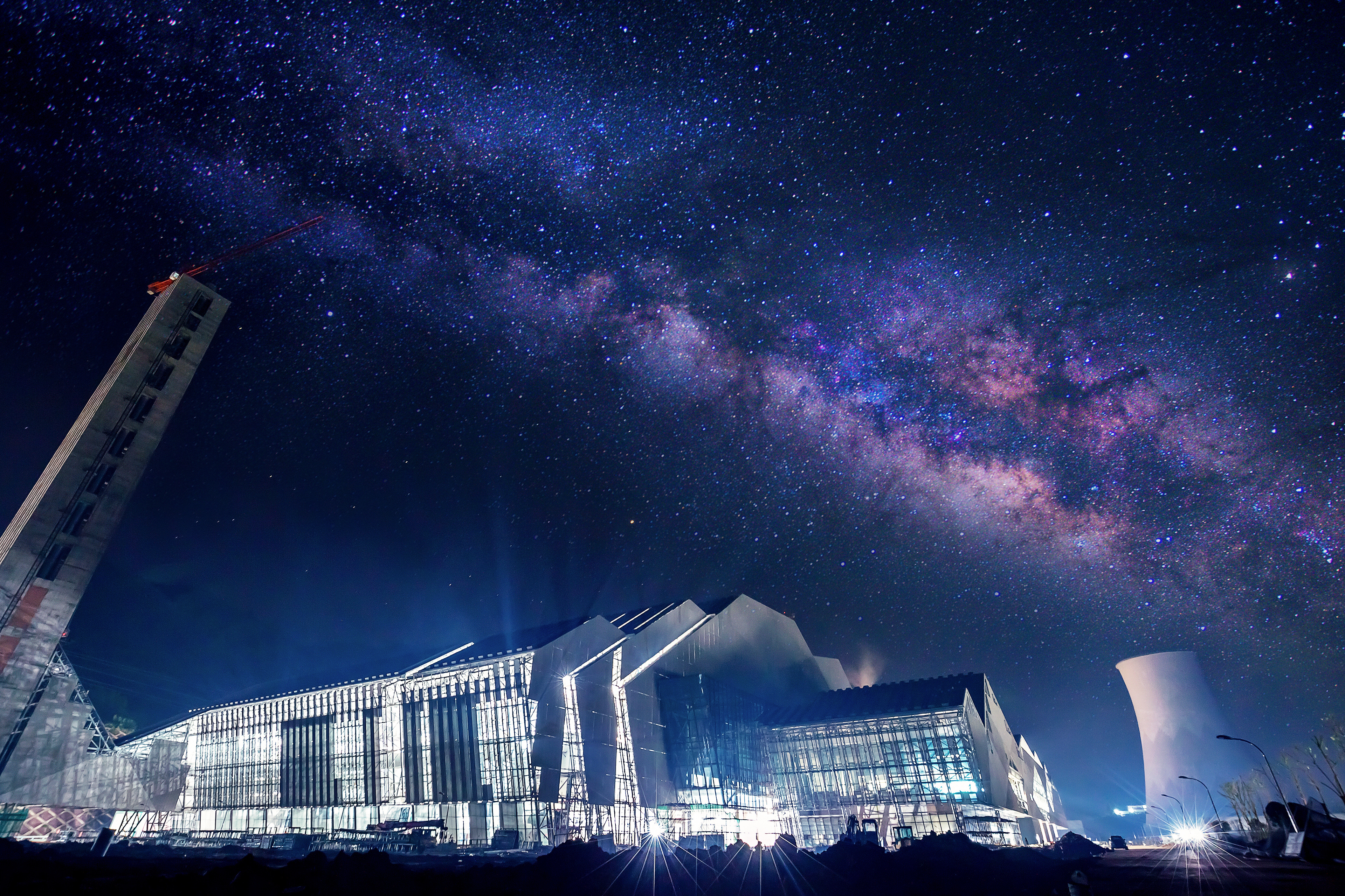 01_《建设中百果园夜景》陈颖萧_重庆lol竞猜平台百果园环保发电有限公司改.jpg