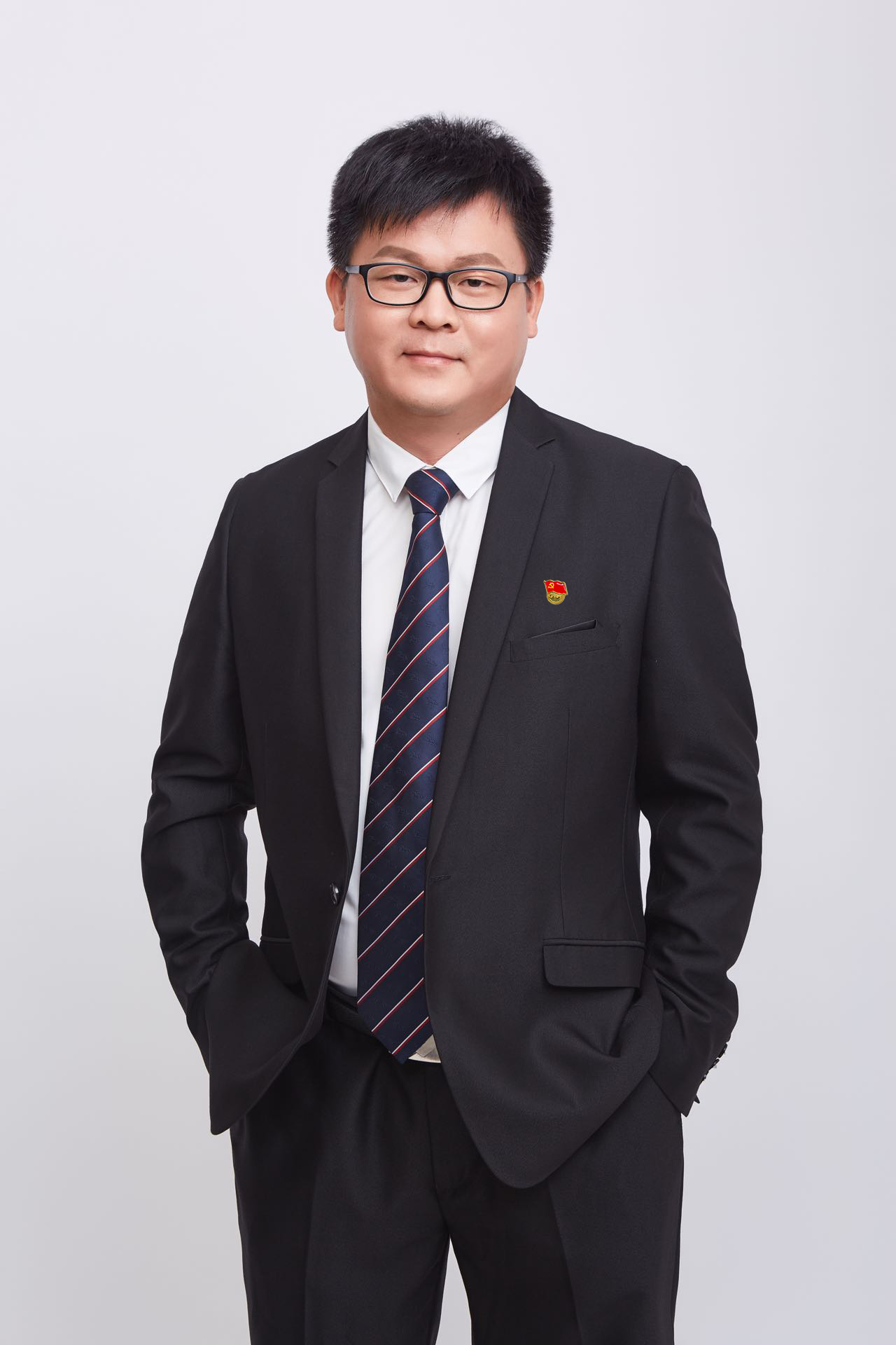 16 优秀党员-南宁lol竞猜平台党支部-陈春林.jpg
